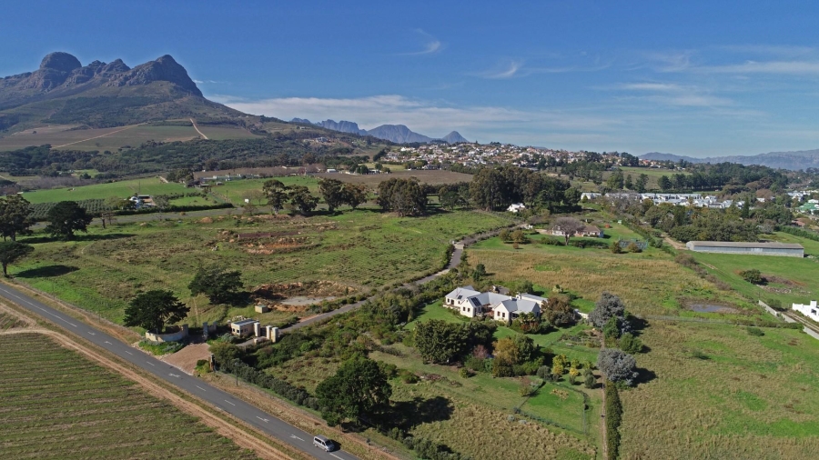 4 Bedroom Property for Sale in Stellenbosch Farms Western Cape